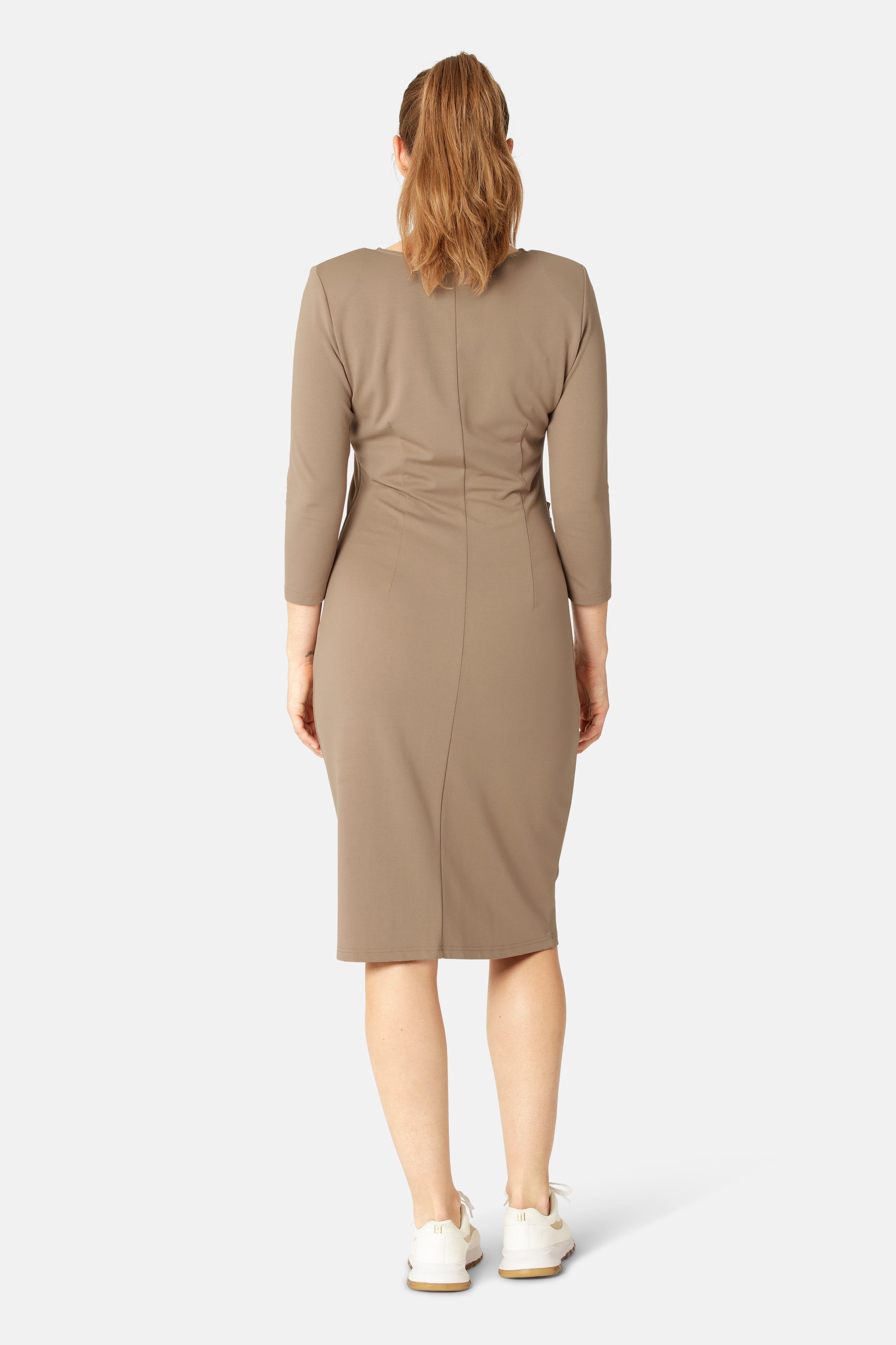 Kjole med Læg - Greige